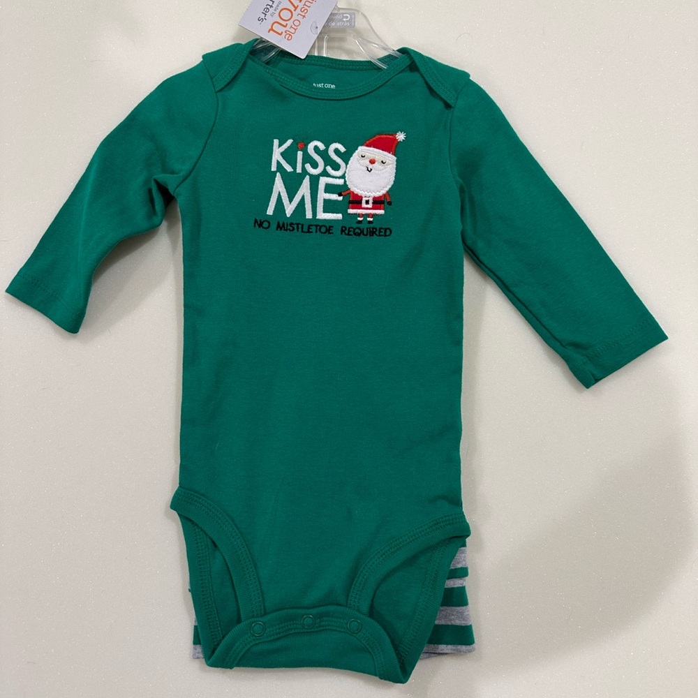 Carters Holiday 'Kiss Me' Santa 9M One-Piece Bodysuit and Pant set - Green